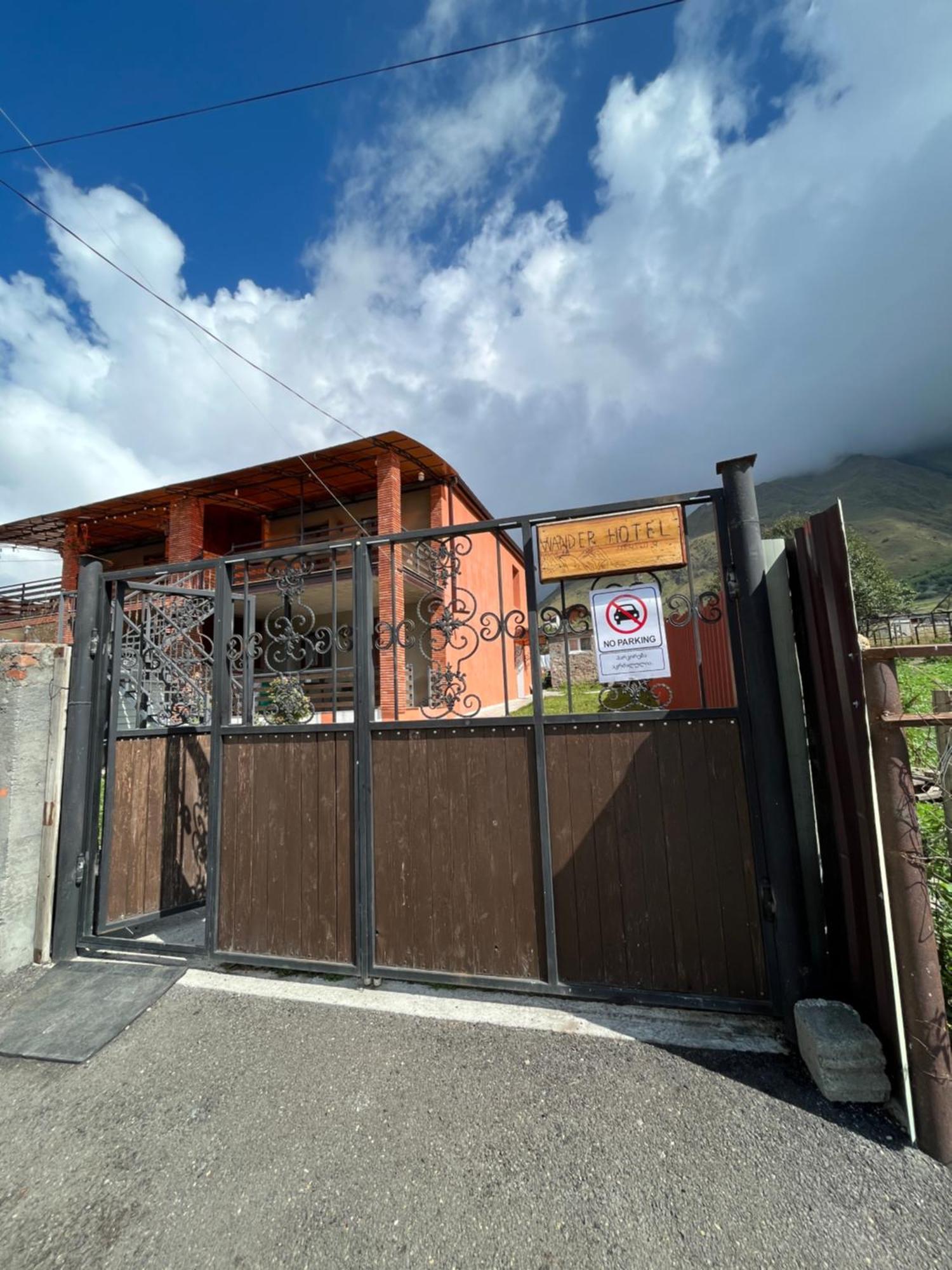 Wander Kazbegi Hotel Eksteriør bilde